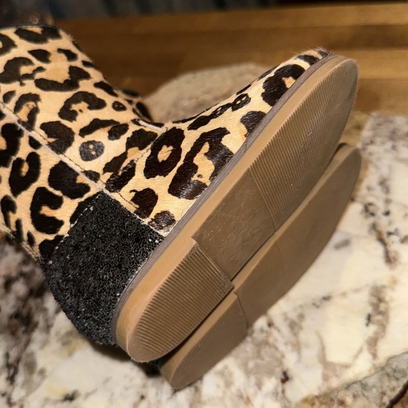 A Bear co hair leopard boots size 7c - Picture 4 of 5